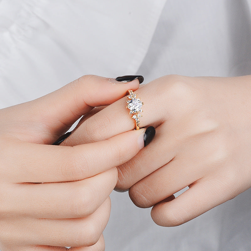 Gold Engagement Tail Ring